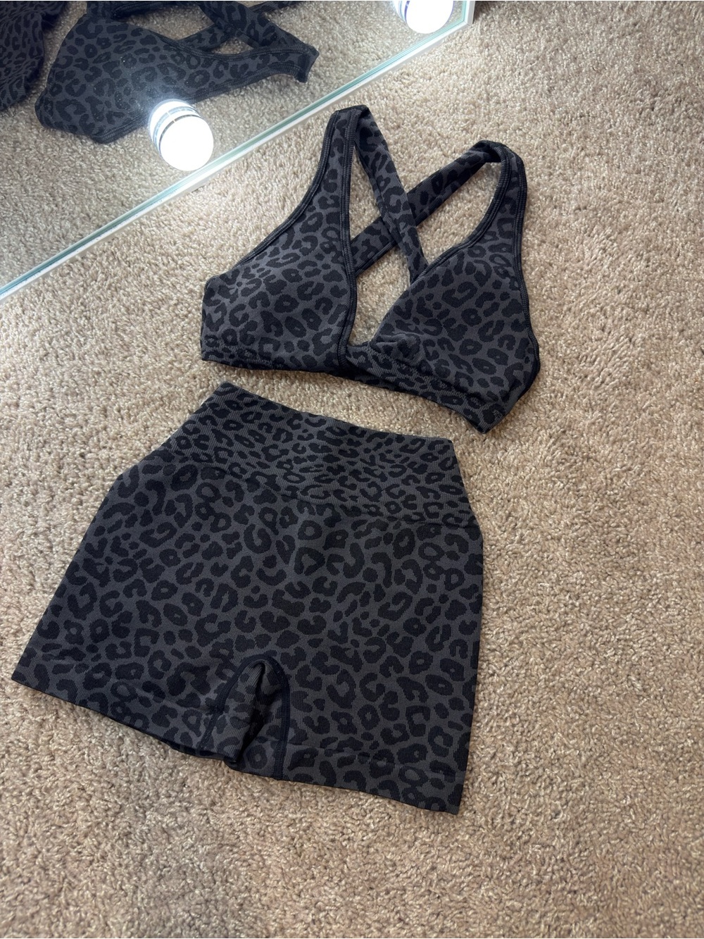 SHEIN Black Leopard-Print Seamless Sports Bra & High-Waist Shorts Set